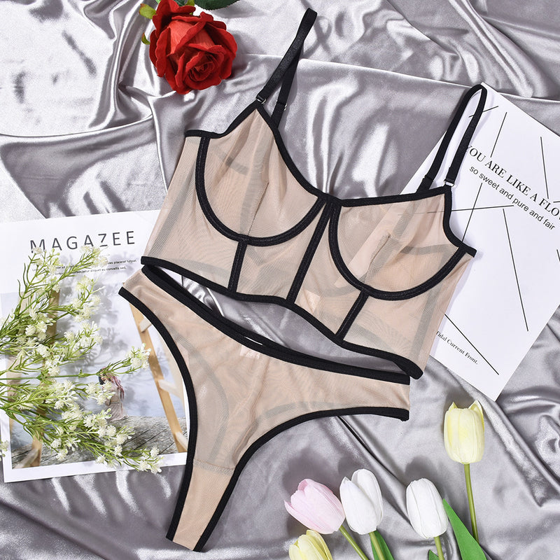 Sexy Dessous. Sehen Sie sich den sexy, bequemen Kunststoffknochen-Shapewear-Anzug für Damen an